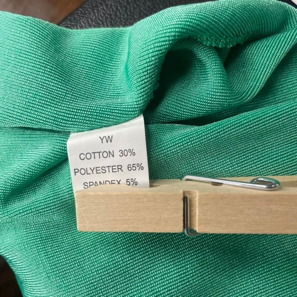 Green Jéan Alexa inspired dress - Picture 4 of 5